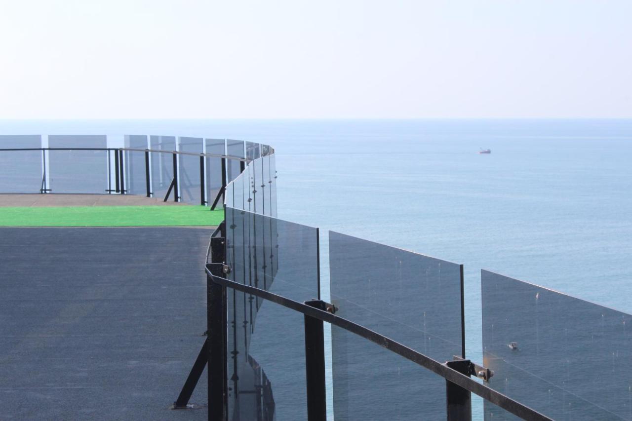 Apartment On The Back Sea Μπατούμι Εξωτερικό φωτογραφία